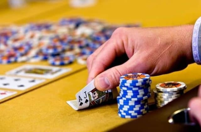 Các thuật ngữ trong cách chơi Poker 2023